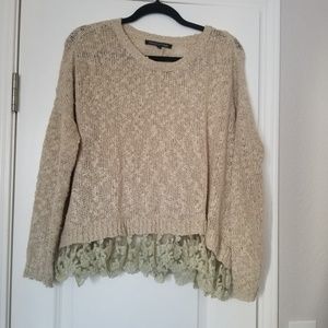 Beige sweater with lace and waist